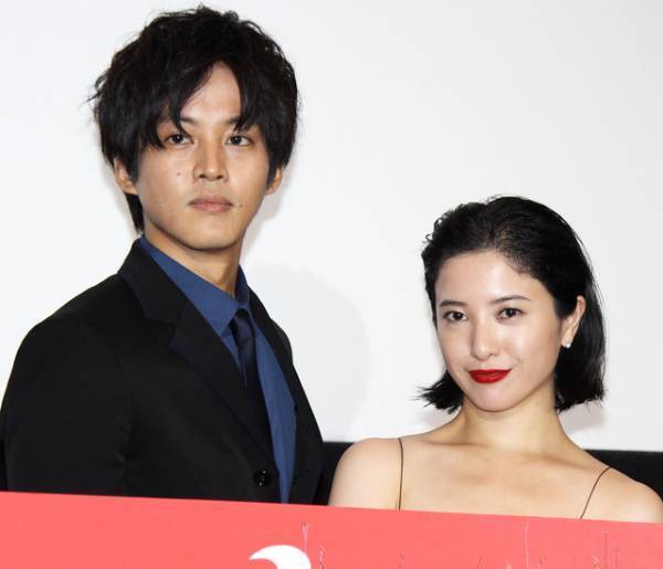 松坂桃李の“プロポーズ秘話”に吉高由里子が「狂気的！」とビックリ