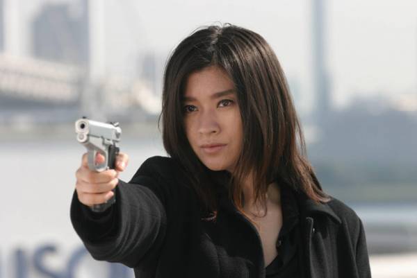 篠原涼子、代表作シリーズの劇場版『アンフェア　the movie』今夜放送