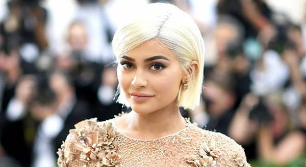 カイリー・ジェンナーが妊娠？ 母クリスは肯定も否定もせず…