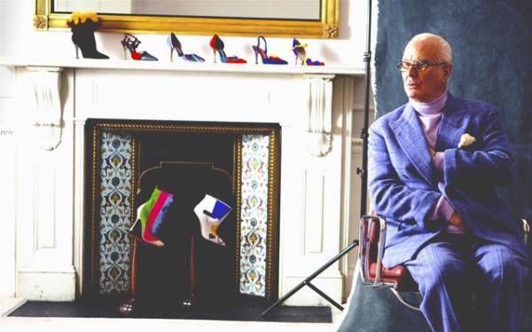 ダイアナ元妃も愛した“魔法の靴”が一挙公開『マノロ・ブラニク トカゲに靴を作った少年』