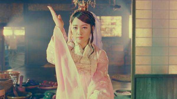 三太郎の“新メンバー”に織ちゃん登場！川栄李奈がパラパラを披露