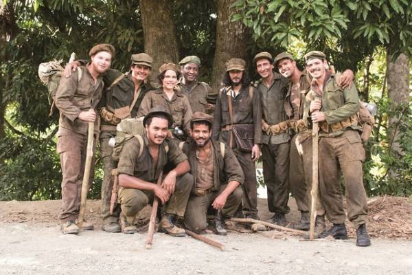 オダギリジョーを探せ！ 現地人になりきったメイキング写真入手『エルネスト』