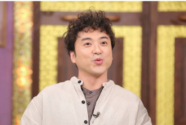 ムロツヨシ、1番会いたかった人が緊急来日！「深イイ話／しゃべくり007」