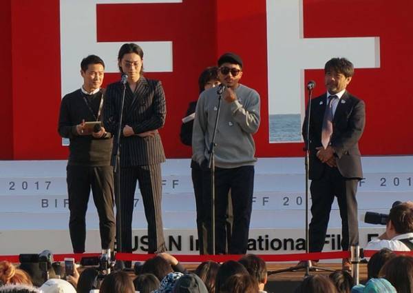 釜山国際映画祭、大統領登場で盛り上がり！ 有村架純＆杉咲花ら日本勢も快挙