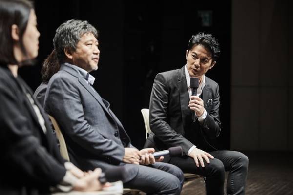 福山雅治、是枝裕和監督とジョン・ウー監督の共通点は「映画に対しての愛情」