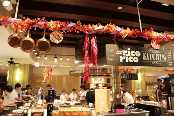 【USJ】約70種のハロウィンメニューのバイキング！「ポートダイニング リコリコ」