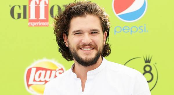 キット・ハリントン、「ゲーム・オブ・スローンズ」結末を知り涙…