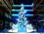 『アナ雪』クリスマスツリーが登場！美しい氷の魔法の世界を表現