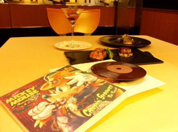 【ディズニー】“Dハロ”連動メニューの極み！アンバのディナーコースが本気！