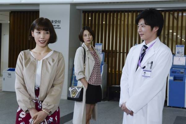 仲里依紗、田中圭の婚約者に！ 米倉涼子と初共演「ドクターX」第4話