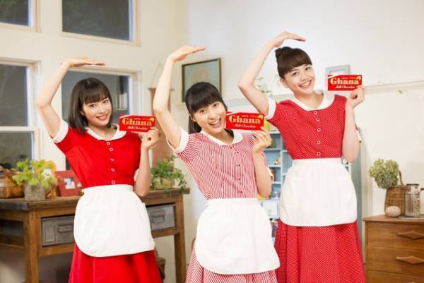 土屋太鳳＆松井愛莉＆広瀬すず、息ぴったりのダンスを披露！ 「ガーナ」新CM