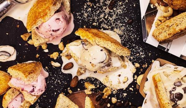 熱くて冷たい新スイーツ“アイスコーン”新登場！ 「TREE by NAKED marunouchi」×「Ben & Jerry’s」コラボ