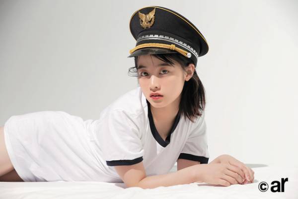 橋本環奈、お色気デビュー！“唇フェチ”を暴露「ar」12月号