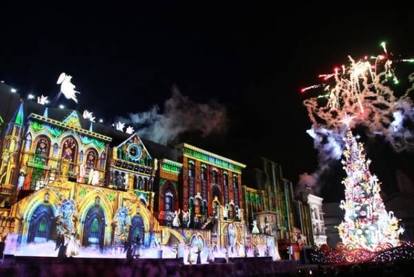 Usj 夜のユニバに陶酔 初公開の巨大ツリー 魔法界の壮大なキャッスル ショー 17年11月10日 ウーマンエキサイト 1 2