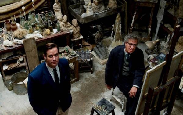 ジェフリー・ラッシュ×アーミー・ハマー、アトリエで地獄のセッション！ 『ジャコメッティ』予告