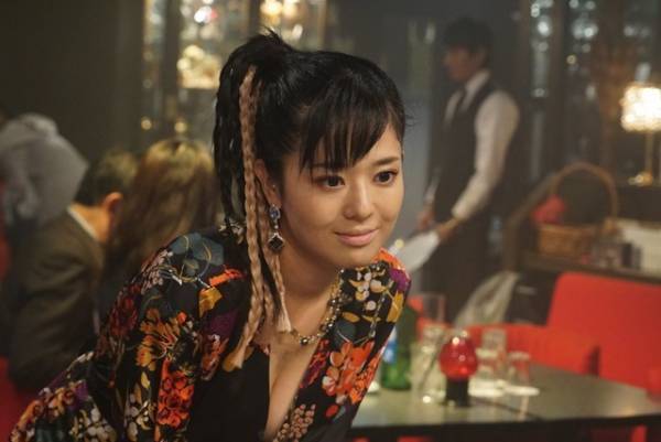 元セクシー女優・蒼井そら、悩殺占い披露！上田竜也主演「新宿セブン」