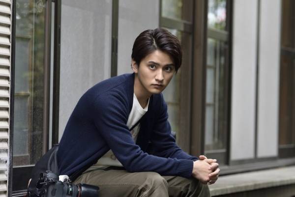 仮面ライダー俳優・瀬戸利樹、白衣姿からカメラマンに！「重要参考人探偵」ゲスト出演