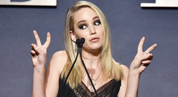 ジェニファー・ローレンス、休業中の予定は「農場でヤギの乳しぼり」!?