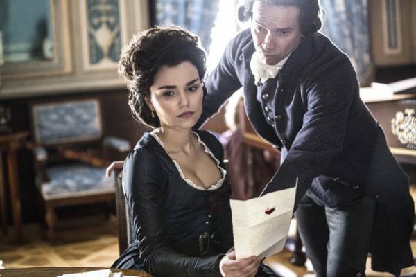 『レミゼ』からモーツァルトのパトロンへ！実力派サマンサ・バークスに注目