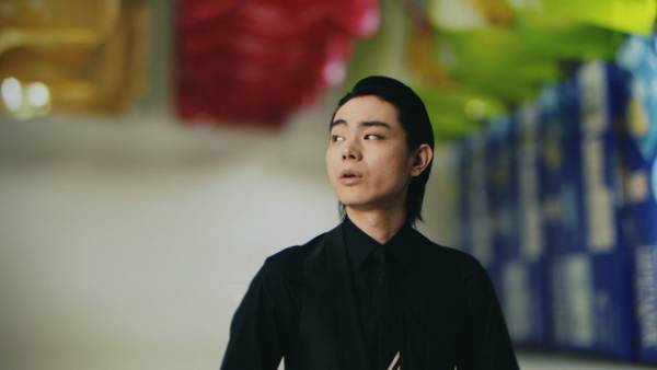 菅田将暉、熱い＆腹黒＆ミステリアス…一人三役に挑戦！ 「ダース」新CM