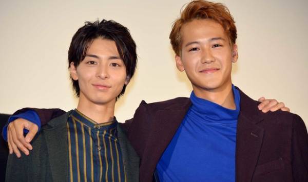 高杉真宙＆葉山奨之、渋谷の公園で自主練！「若手芸人さんみたいにやっていた」