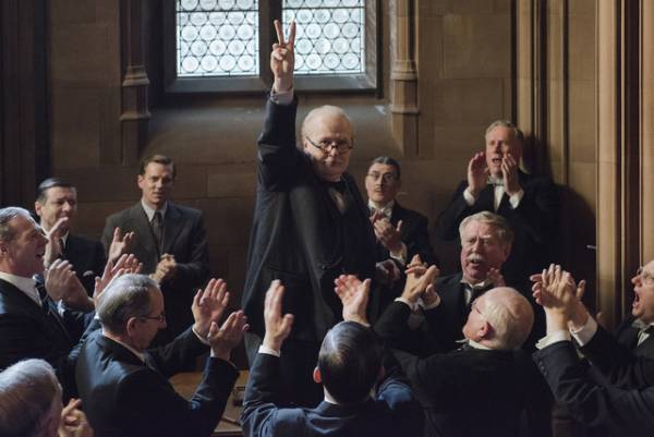 ゲイリー・オールドマン「最高峰の演技！」ダンケルクの裏側描く『Darkest Hour』公開＆邦題決定
