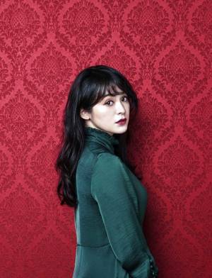 竹内結子が史上初“女性版”ホームズに！Hulu×HBO共同製作ドラマで世界進出