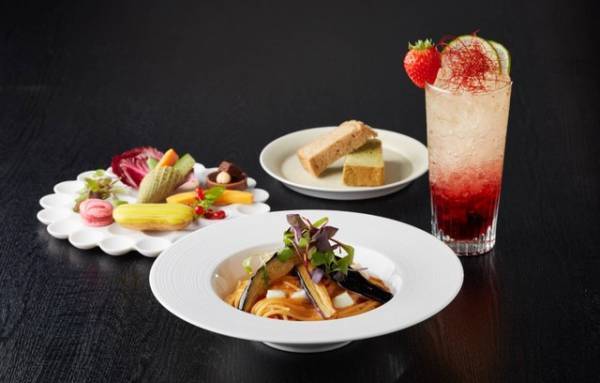 パスタブランド「REGALO」コラボの限定カフェ、東急プラザ銀座に登場！
