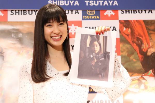 土屋太鳳「女優という仕事に初恋してきた」自身プロデュース2nd写真集に熱い思い