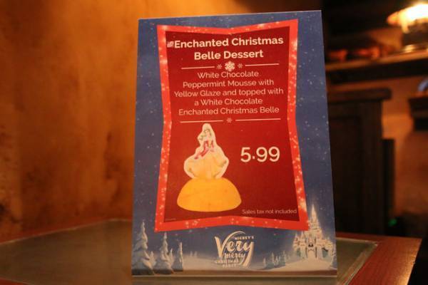 【海外ディズニー】ベルと素敵なXmas！「ミッキーのベリー・メリー・クリスマス・パーティー」に限定フードも