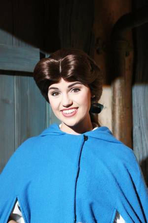 【海外ディズニー】ベルと素敵なXmas！「ミッキーのベリー・メリー・クリスマス・パーティー」に限定フードも