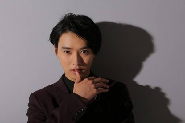 菅田将暉、山崎賢人「トドメの接吻」で“初”主題歌！謎のミュージシャン役でも出演