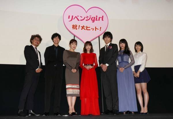 桐谷美玲、共演した斉藤由貴から「眼福」と褒めちぎられる