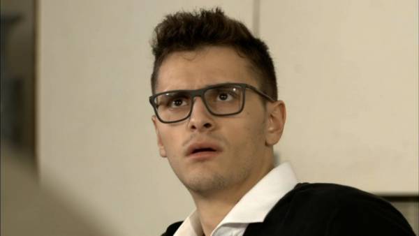 関ジャニ村上、“教師役”で再現ドラマに登場！ 神谷浩史ら豪華声優陣がボイスオーバー「ありえへん∞世界」SP