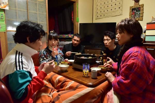 前野朋哉＆森川葵、愛の告白に中井貴一は「きしょい！」『嘘八百』新映像入手