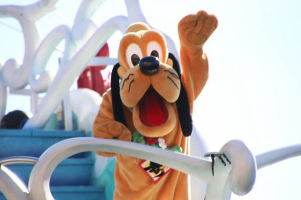 【ディズニー】ハーバーでも戌年をお祝い！シーの「ニューイヤーズ・グリーティング」