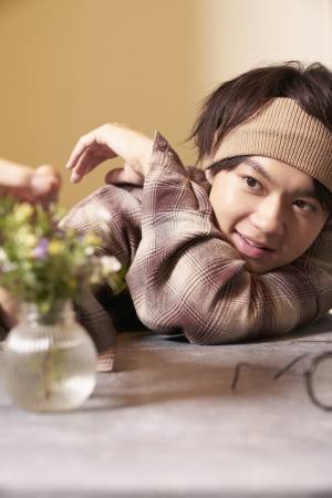 “俳優”佐野勇斗、初の単独ソロカレンダー発売！ 「いつもと違うちょっと大人な」