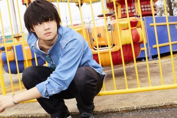 “俳優”佐野勇斗、初の単独ソロカレンダー発売！ 「いつもと違うちょっと大人な」