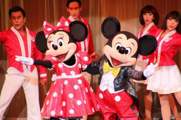 【ディズニー】ミッキーたちが門出を祝福！浦安市成人式、TDL開催では過去最多の新成人