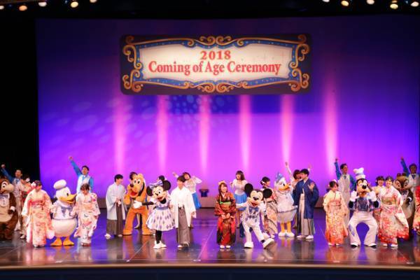 【ディズニー】ミッキーたちが門出を祝福！浦安市成人式、TDL開催では過去最多の新成人