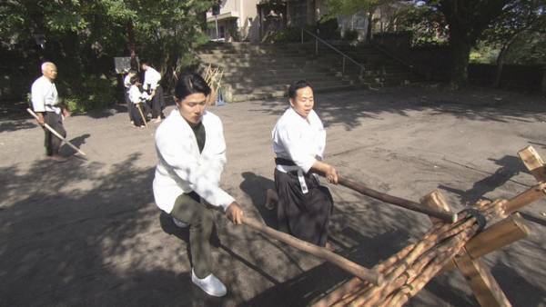 鈴木亮平、「西郷どん」ゆかりの地・鹿児島を旅する「鶴瓶の家族に乾杯」