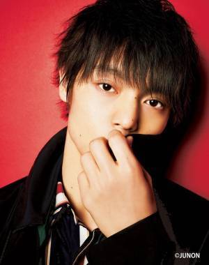 竹内涼真＆佐野勇斗＆梶裕貴らと妄想バレンタイン！「JUNON」3月号