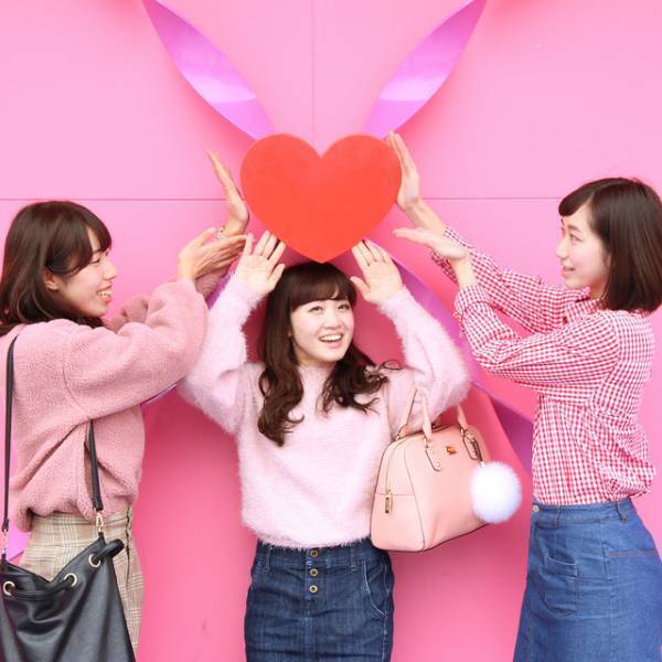 【USJ】仲間とSNS映え写真撮り放題！「ベスト・フレンズ・フォトジェニック・ツアー」とは？