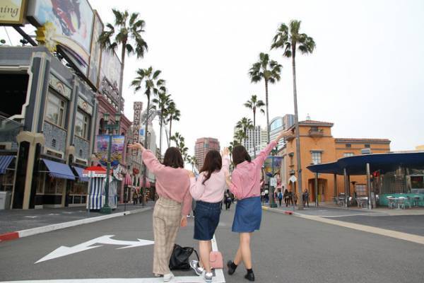 【USJ】仲間とSNS映え写真撮り放題！「ベスト・フレンズ・フォトジェニック・ツアー」とは？