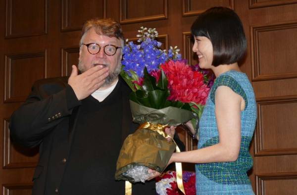 ギレルモ・デル・トロ監督が来日、「お菓子食べ過ぎ」お茶目な素顔は実写版トトロ？