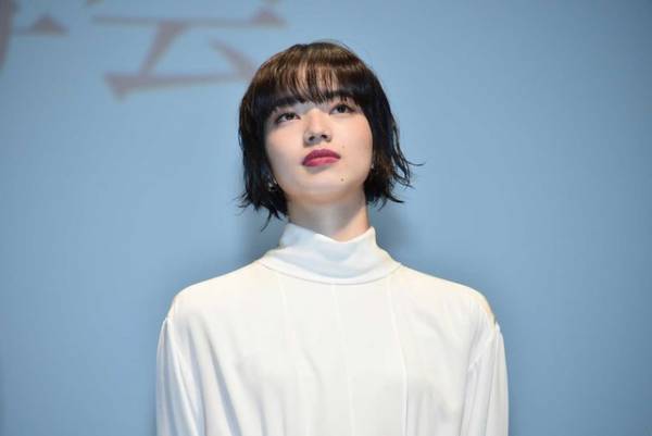 小松菜奈、知念侑李＆中川大志は「目線がイチャイチャしてた」と暴露