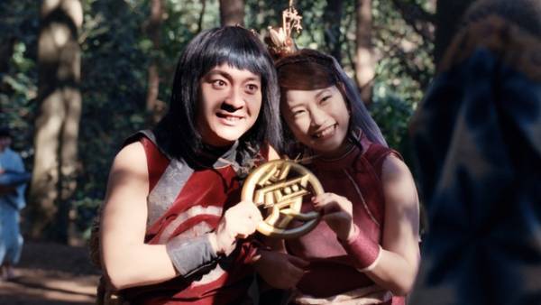 濱田“金太郎”と川栄“織姫”がペアルック！「イラッとくる～」カップルに