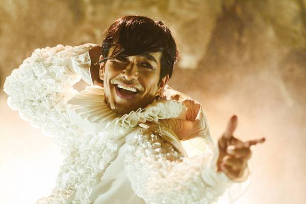 原作＆実話を抑えて“完全オリジナル”が初登場1位！『今夜、ロマンス劇場で』高評価の理由