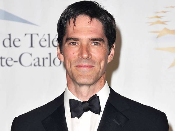 「クリミナル・マインド」降板俳優、4年越しの離婚劇に終止符