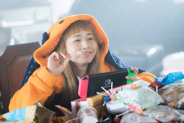 三戸なつめ、可愛すぎる“顔芸”に注目！「賭ケグルイ」